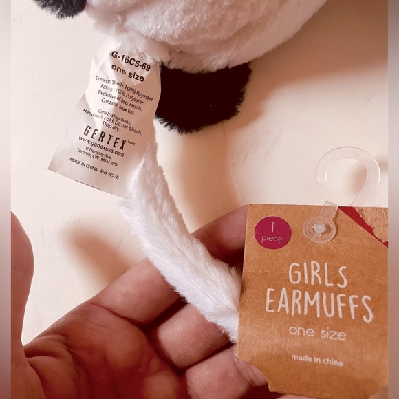 GIRL’s PANDA EARMUFFS, ONE SIZE: VERY CUTE & WARM, PLUS: Black gloves as… - Picture 4 of 5